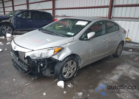 2016 Kia Forte Lx z USA, uszkodzony, nr VIN KNAFK4A67G5619736
